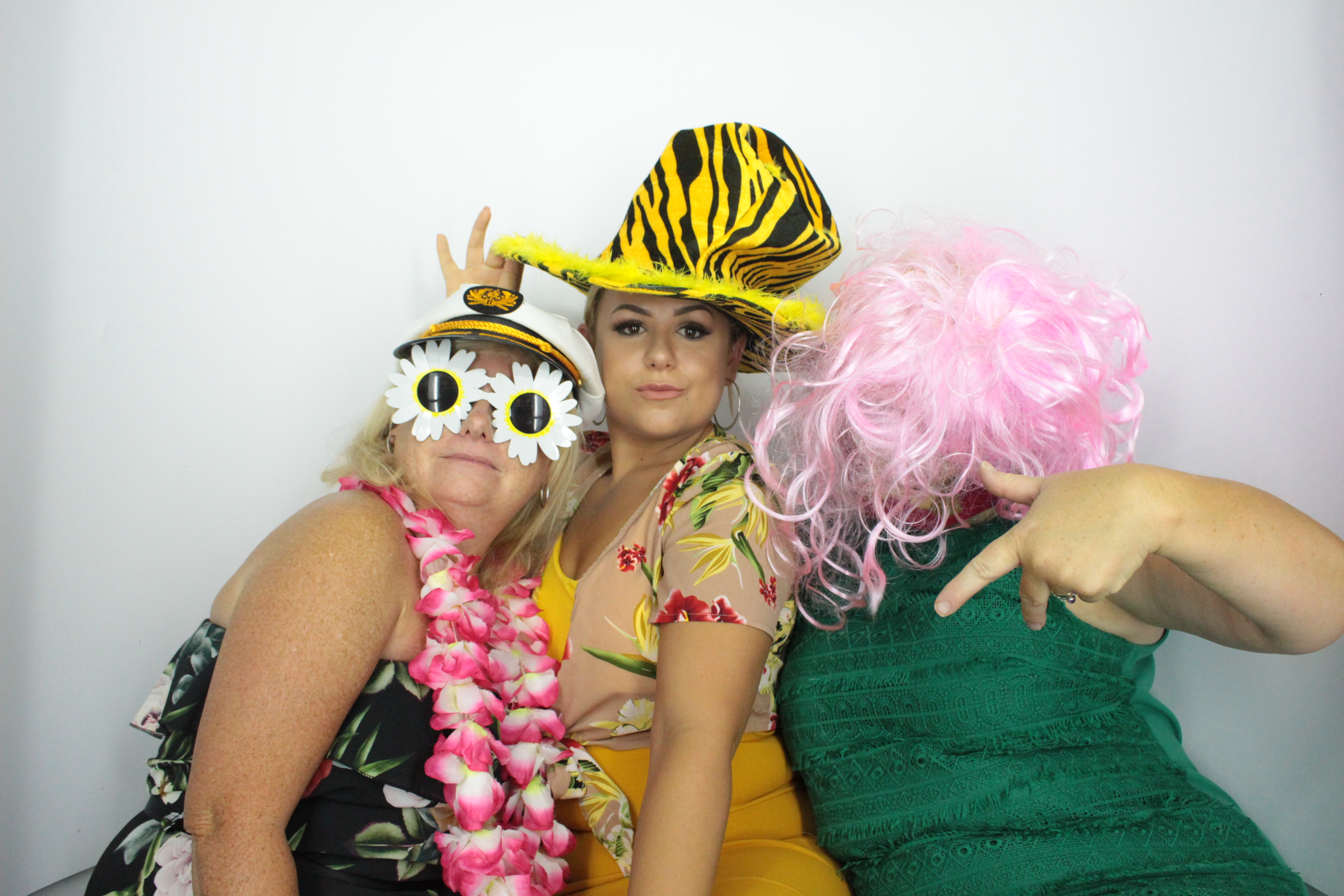 Martin & Colleen’s Joint 50th | View more photos from the event at gallery.myphotoboothexperience.co.uk/u/MyPhotoBoothExperienceLtd/Martin-Colleen’s-Joint-50th
